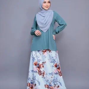 Elegant Womenâs Gray Hijab